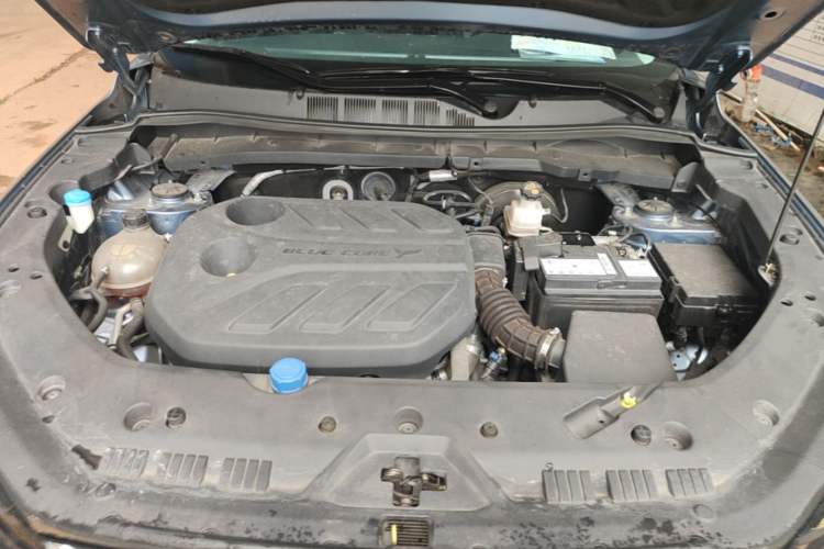 Used CHANGAN OSHAN X7 PLUS 2022 1.5T Blue Whale Edition Automatic Geeker Navigation Model Engine Bay