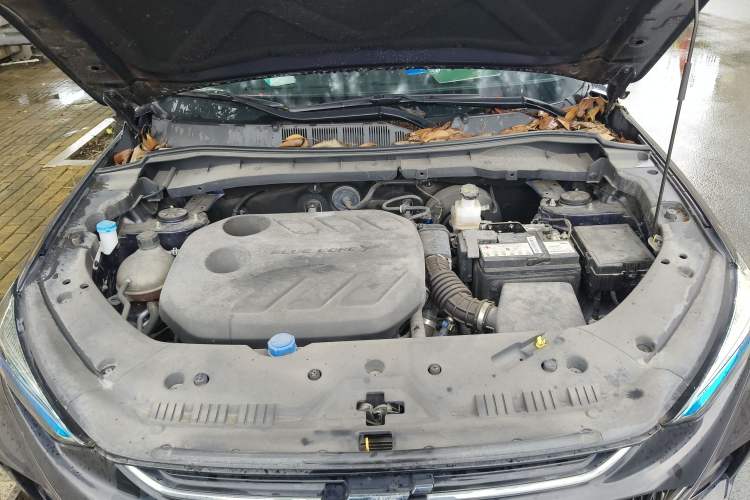 Used CHANGAN OSHAN X7 PLUS 2022 1.5T Blue Whale Edition Automatic Prestige Version Engine Bay