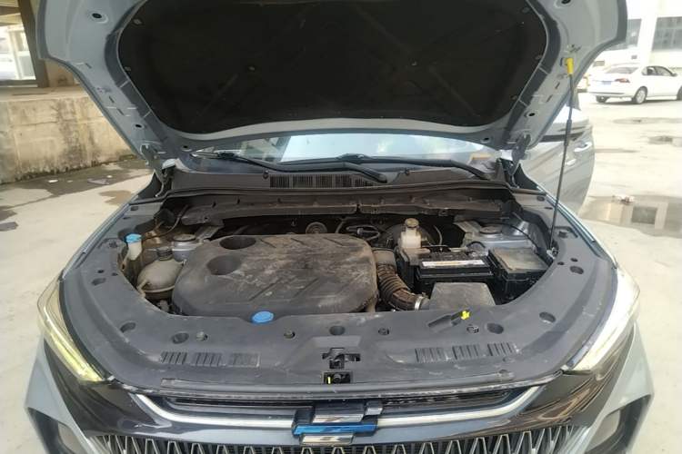 Used CHANGAN OSHAN X7 PLUS 2022 1.5T Blue Whale Edition Automatic Prestige Version Engine Bay
