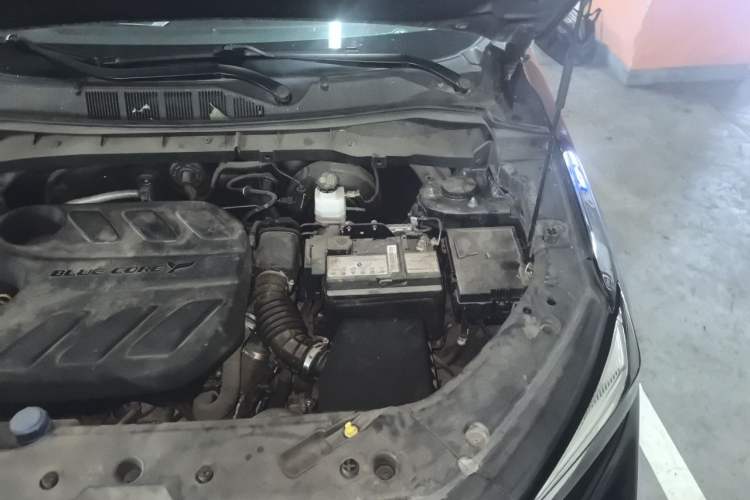 Used CHANGAN OSHAN X7 PLUS 2022 1.5T Blue Whale Edition Automatic Prestige Version Engine Bay Left