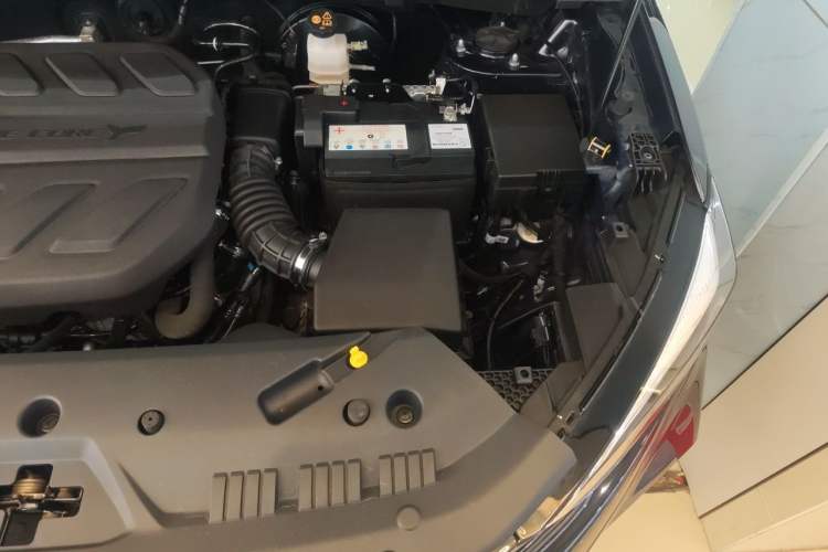Used CHANGAN OSHAN X7 PLUS 2022 1.5T Blue Whale Edition Automatic Luxury 7-Seater Engine Bay Left