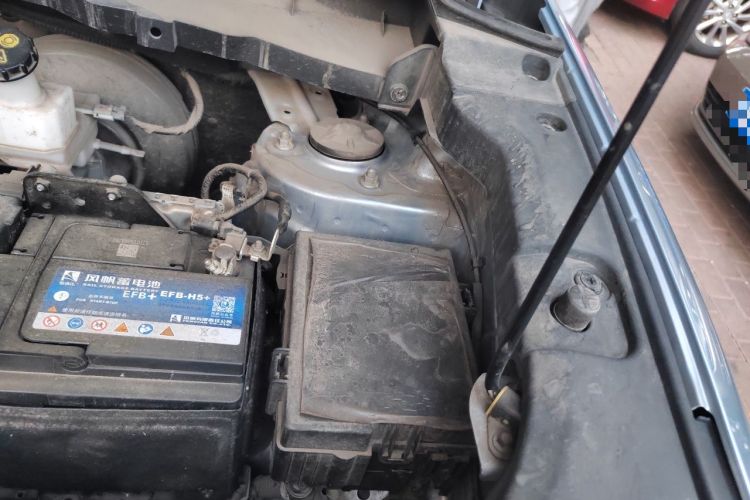 Used CHANGAN OSHAN X7 PLUS 2022 1.5T Blue Whale Edition Automatic ZhiZun Model Engine Bay Left