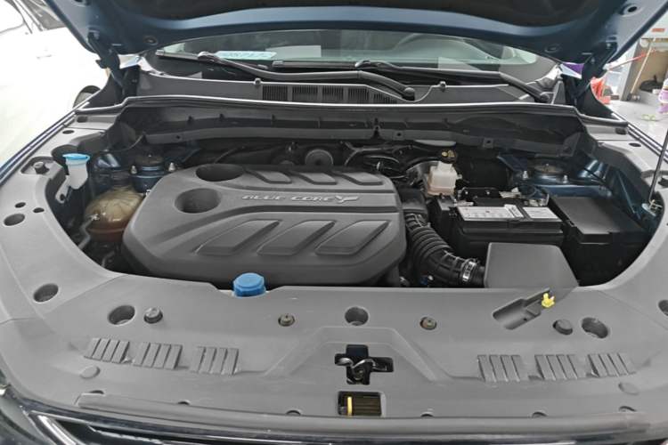 Used CHANGAN OSHAN X7 PLUS 2022 1.5T Blue Whale Edition Automatic Prestige Version Engine Bay