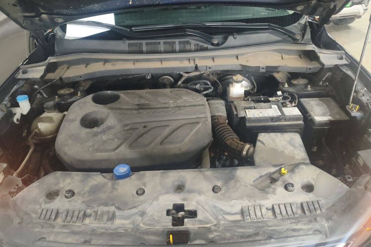 Used CHANGAN OSHAN X7 PLUS 2022 1.5T Manual Luxury Version Engine Bay