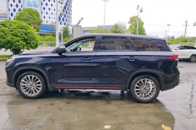 Used CHANGAN OSHAN X7 PLUS 2022 1.5T Blue Whale Edition Automatic Prestige Version Exterior 3