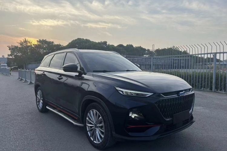 Used CHANGAN OSHAN X7 PLUS 2022 1.5T Blue Whale Edition Automatic Prestige Version Exterior 3