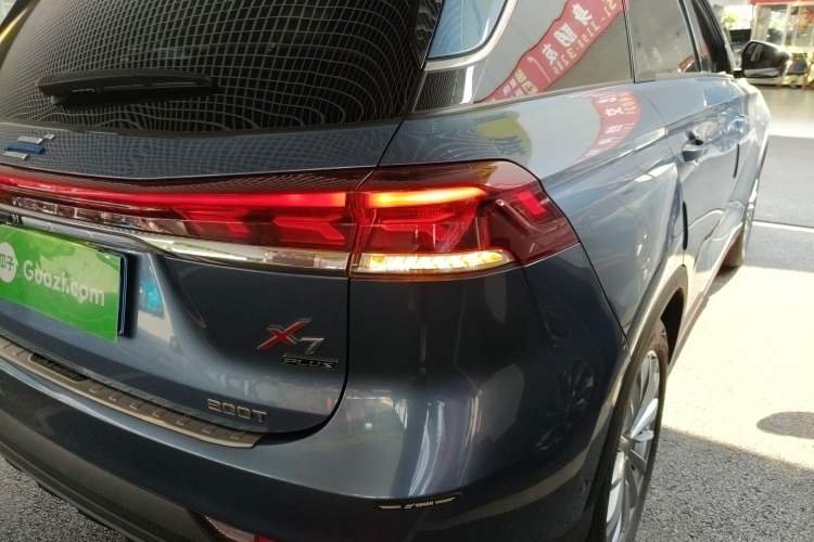 Used CHANGAN OSHAN X7 PLUS 2022 1.5T Blue Whale Edition Automatic Geeker Navigation Model Exterior 3