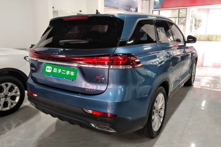 Used CHANGAN OSHAN X7 PLUS 2022 1.5T Blue Whale Edition Automatic Prestige Version Exterior 4
