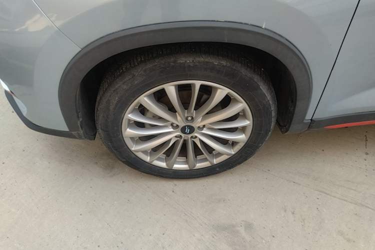 Used CHANGAN OSHAN X7 PLUS 2022 1.5T Blue Whale Edition Automatic Prestige Version Exterior 4