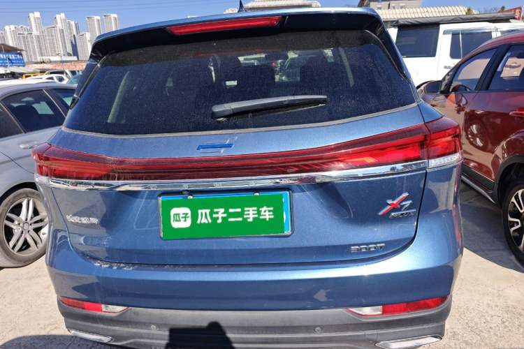 Used CHANGAN OSHAN X7 PLUS 2022 1.5T Blue Whale Edition Automatic Geeker Navigation Model Exterior 4