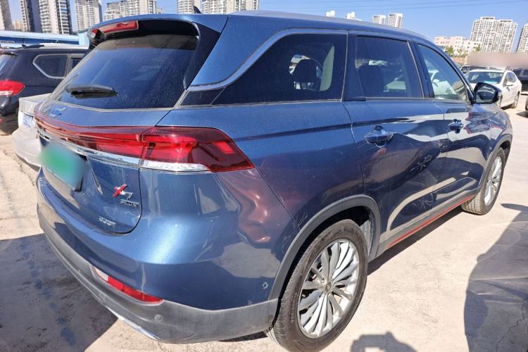 Used CHANGAN OSHAN X7 PLUS 2022 1.5T Blue Whale Edition Automatic Geeker Navigation Model Exterior 5