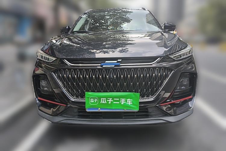 Used CHANGAN OSHAN X7 PLUS 2022 1.5T Blue Whale Edition Automatic ZhiZun Model Front