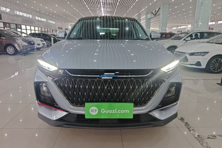 Used CHANGAN OSHAN X7 PLUS 2022 1.5T Blue Whale Edition Automatic Luxury Trim Front