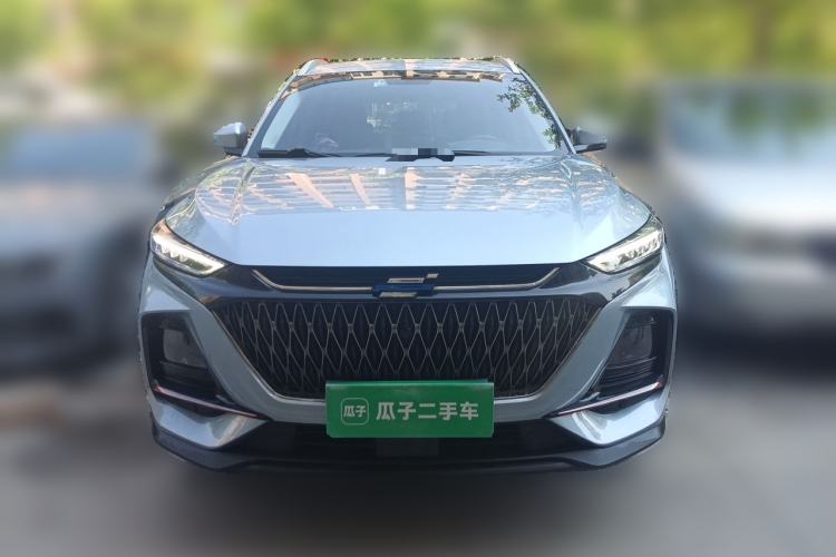 Used CHANGAN OSHAN X7 PLUS 2022 1.5T Blue Whale Edition Automatic Geeker Navigation Model Front