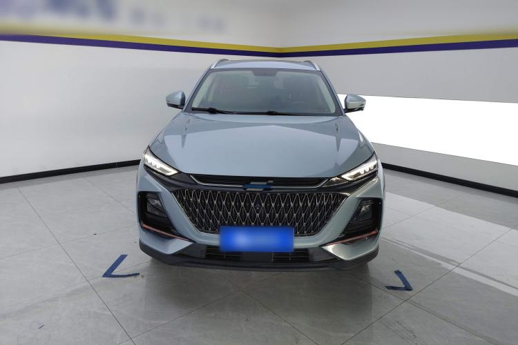 Used CHANGAN OSHAN X7 PLUS 2022 1.5T Blue Whale Edition Automatic Prestige Version Front
