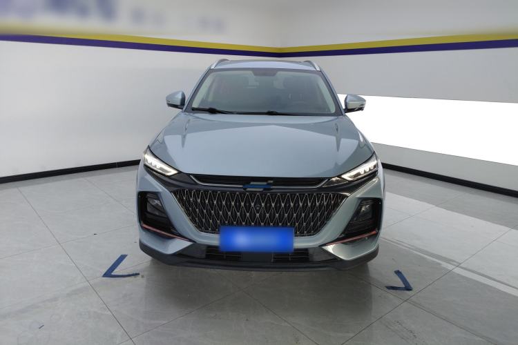 Used CHANGAN OSHAN X7 PLUS 2022 1.5T Blue Whale Edition Automatic Prestige Version Front