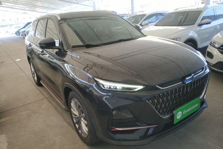 Used CHANGAN OSHAN X7 PLUS 2022 1.5T Blue Whale Edition Automatic Prestige Version Front Right 45 Deg