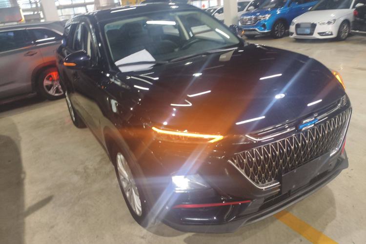 Used CHANGAN OSHAN X7 PLUS 2022 1.5T Manual Luxury Version Front Right 45 Deg
