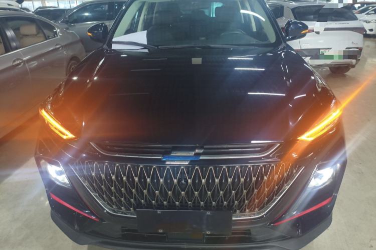 Used CHANGAN OSHAN X7 PLUS 2022 1.5T Manual Luxury Version Front