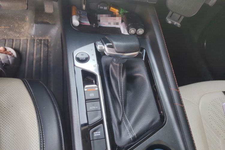 Used CHANGAN OSHAN X7 PLUS 2022 1.5T Blue Whale Edition Automatic Prestige Version Gear Lever