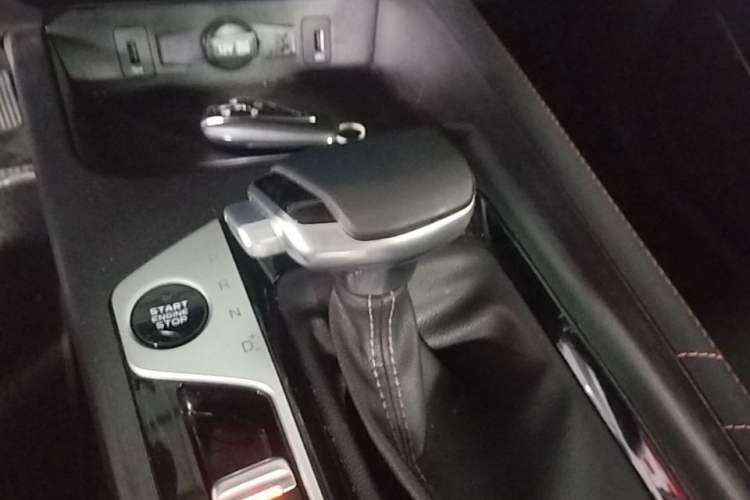 Used CHANGAN OSHAN X7 PLUS 2022 1.5T Blue Whale Edition Automatic Luxury Trim Gear Lever