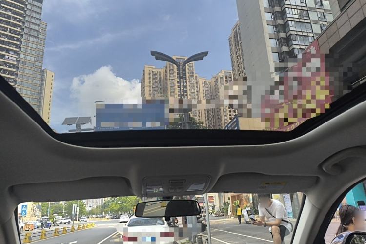 Used CHANGAN OSHAN X7 PLUS 2022 1.5T Blue Whale Edition Automatic ZhiZun Model Headliner