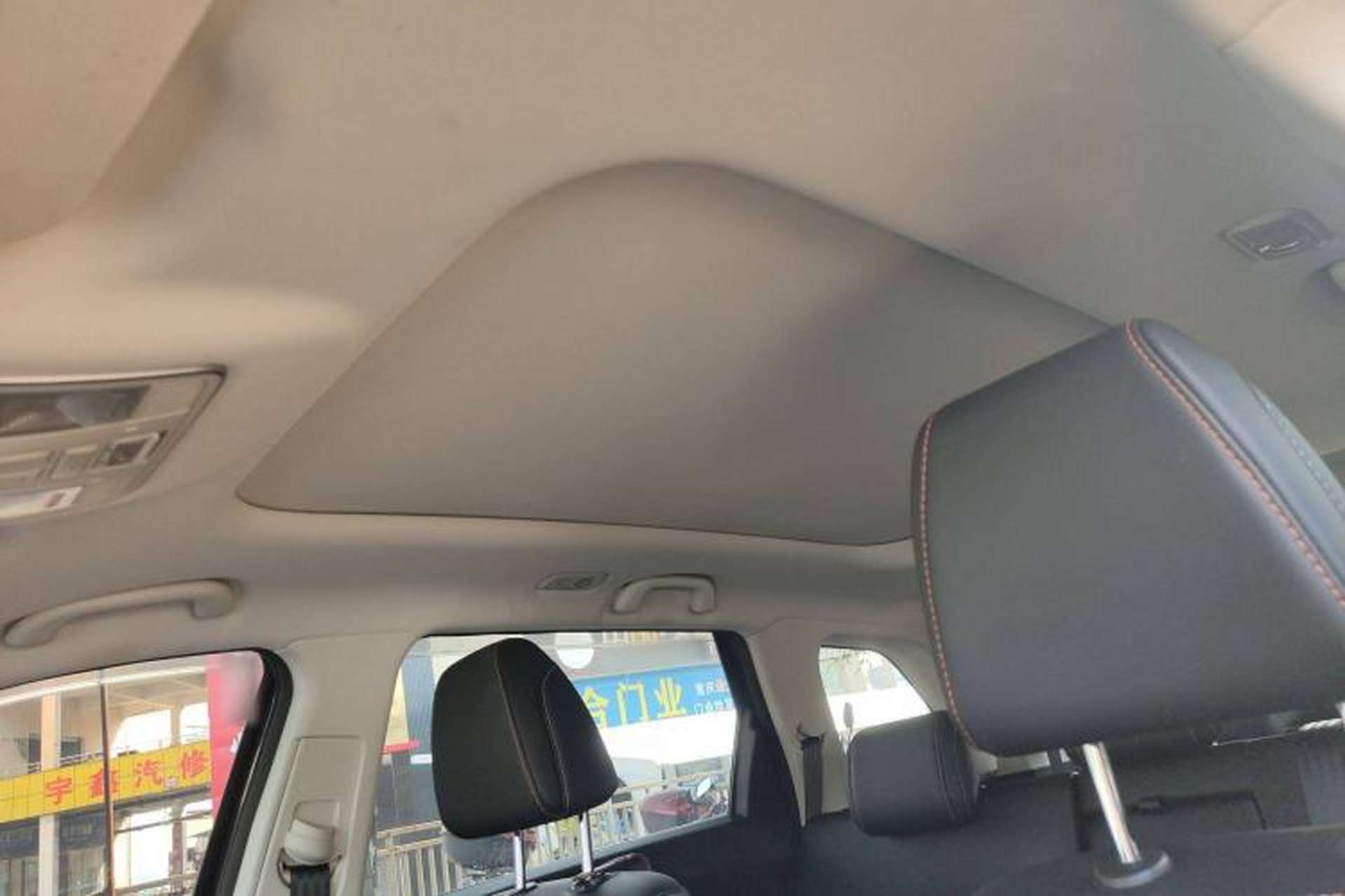 Used CHANGAN OSHAN X7 PLUS 2022 1.5T Blue Whale Edition Automatic Smart Luxury 7-Seater Headliner