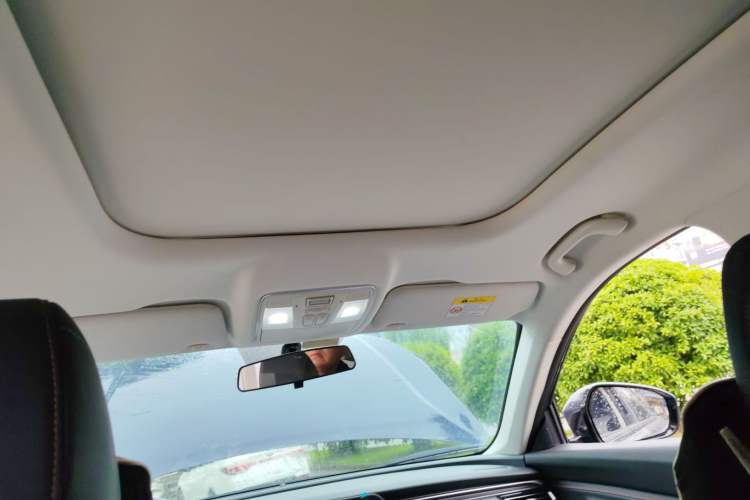 Used CHANGAN OSHAN X7 PLUS 2022 1.5T Blue Whale Edition Automatic Prestige Version Headliner