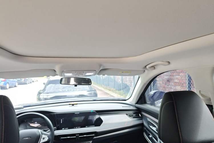Used CHANGAN OSHAN X7 PLUS 2022 1.5T Blue Whale Edition Automatic Prestige Version Headliner