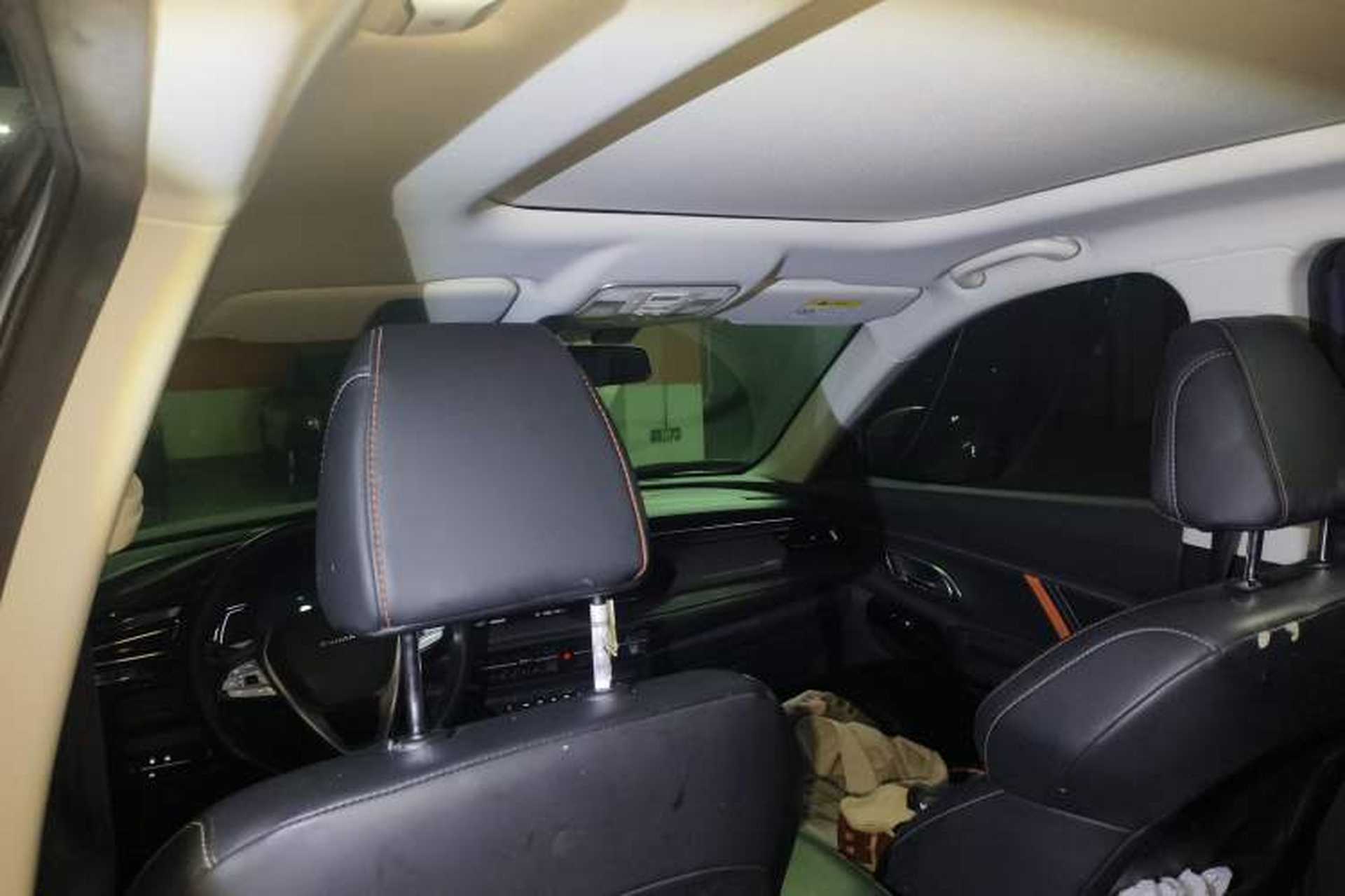 Used CHANGAN OSHAN X7 PLUS 2022 1.5T Blue Whale Edition Automatic Prestige Version Headliner
