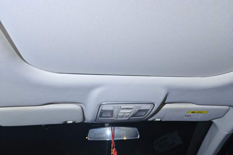 Used CHANGAN OSHAN X7 PLUS 2022 1.5T Blue Whale Edition Automatic Prestige Version Headliner