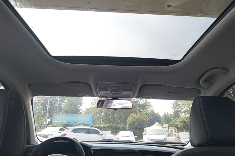 Used CHANGAN OSHAN X7 PLUS 2022 1.5T Blue Whale Edition Automatic Prestige Version Headliner