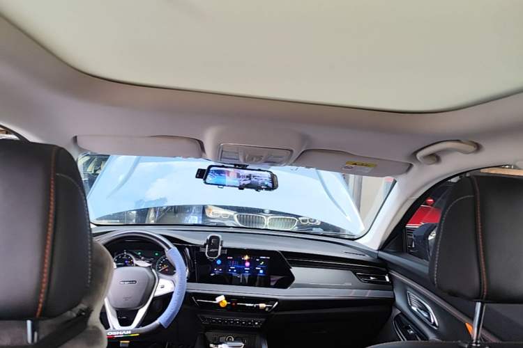 Used CHANGAN OSHAN X7 PLUS 2022 1.5T Blue Whale Edition Automatic Luxury Trim Headliner
