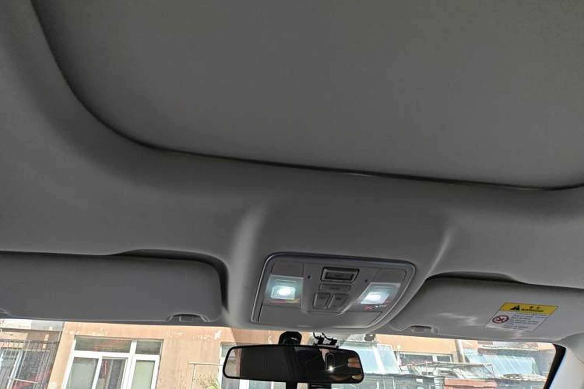 Used CHANGAN OSHAN X7 PLUS 2022 1.5T Blue Whale Edition Automatic Prestige Version Headliner