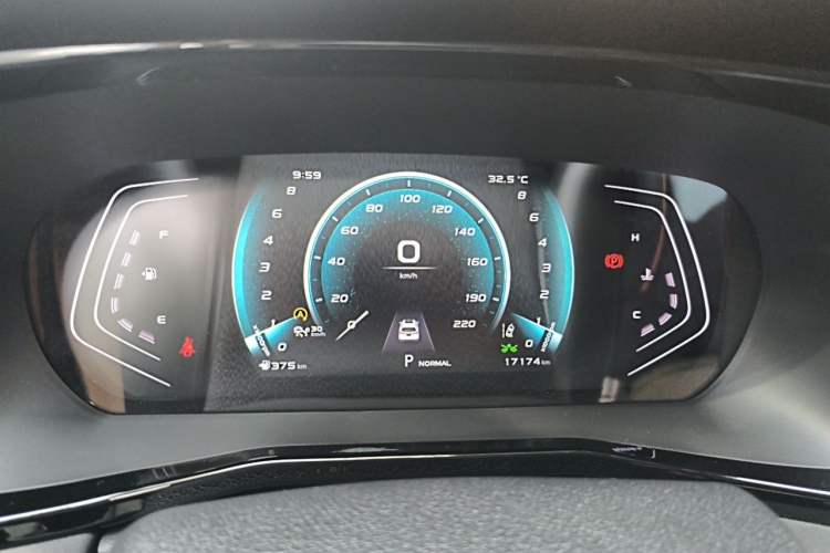 Used CHANGAN OSHAN X7 PLUS 2022 1.5T Blue Whale Edition Automatic ZhiZun Model Instrument Cluster