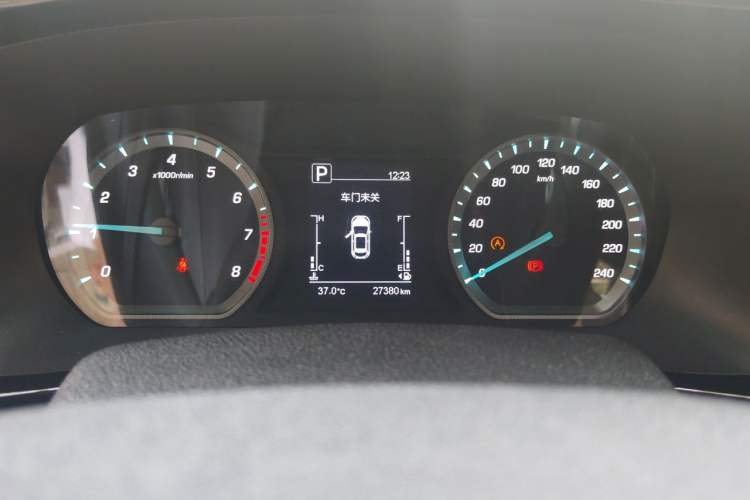 Used CHANGAN OSHAN X7 PLUS 2022 1.5T Blue Whale Edition Automatic Luxury Trim Instrument Cluster