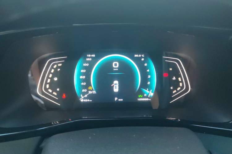 Used CHANGAN OSHAN X7 PLUS 2022 1.5T Blue Whale Edition Automatic ZhiZun Model Instrument Cluster