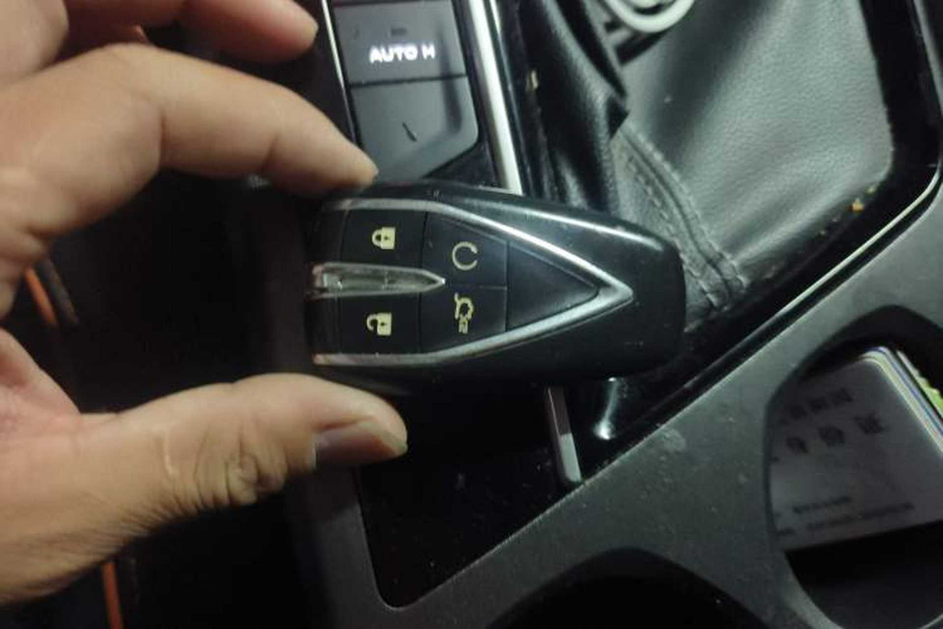 Used CHANGAN OSHAN X7 PLUS 2022 1.5T Blue Whale Edition Automatic Prestige Version Interior 1
