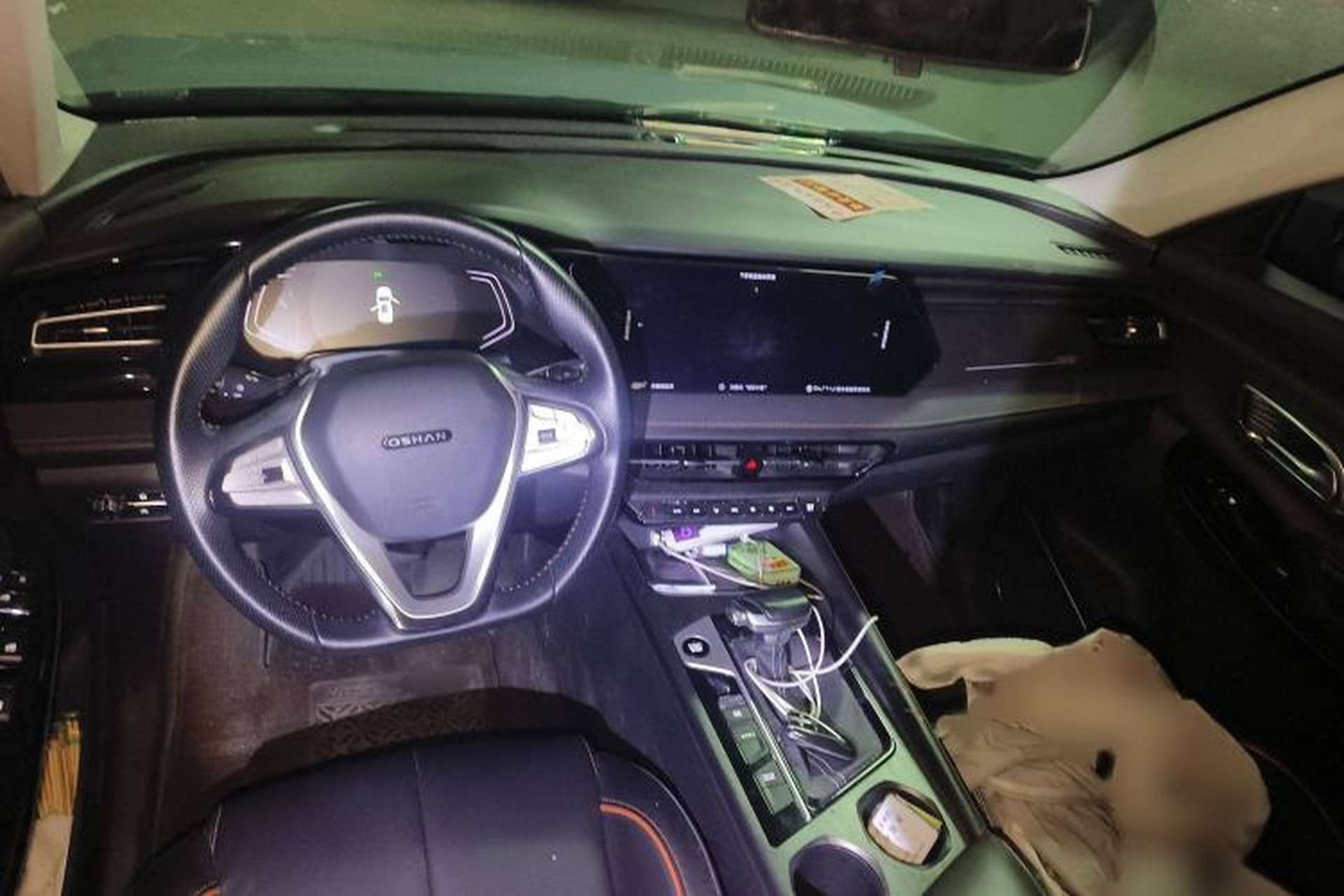 Used CHANGAN OSHAN X7 PLUS 2022 1.5T Blue Whale Edition Automatic Prestige Version Interior 2