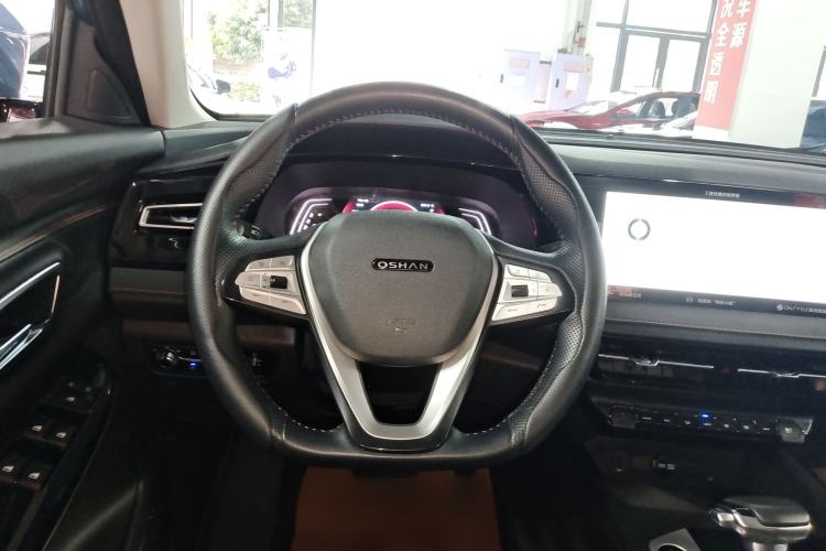 Used CHANGAN OSHAN X7 PLUS 2022 1.5T Blue Whale Edition Automatic Prestige Version Interior 2