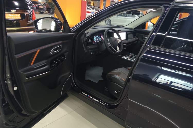 Used CHANGAN OSHAN X7 PLUS 2022 1.5T Blue Whale Edition Automatic ZhiZun Model Interior 3