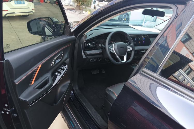 Used CHANGAN OSHAN X7 PLUS 2022 1.5T Blue Whale Edition Automatic ZhiZun Model Interior 3