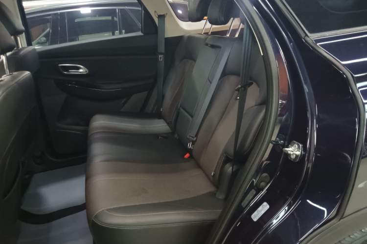 Used CHANGAN OSHAN X7 PLUS 2022 1.5T Blue Whale Edition Automatic ZhiZun Model Interior 4