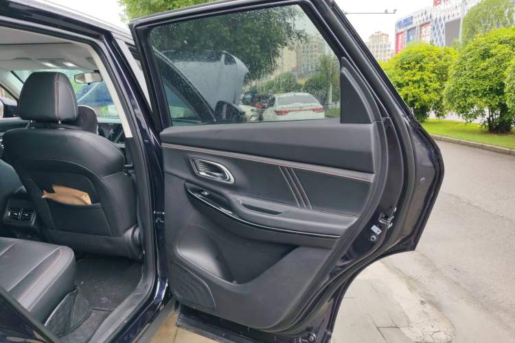 Used CHANGAN OSHAN X7 PLUS 2022 1.5T Blue Whale Edition Automatic Prestige Version Interior 6