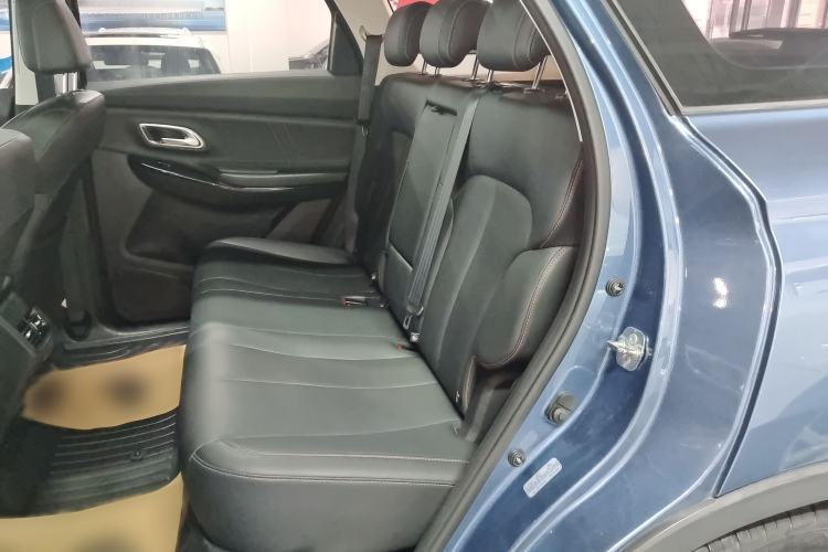 Used CHANGAN OSHAN X7 PLUS 2022 1.5T Blue Whale Edition Automatic Prestige Version Interior 7