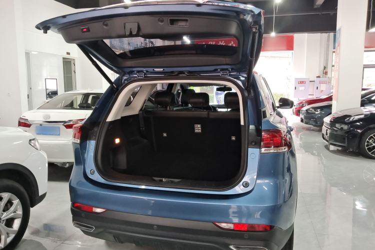 Used CHANGAN OSHAN X7 PLUS 2022 1.5T Blue Whale Edition Automatic Prestige Version Interior 9