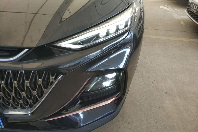 Used CHANGAN OSHAN X7 PLUS 2022 1.5T Blue Whale Edition Automatic Prestige Version Left Front Headlight