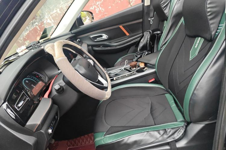 Used CHANGAN OSHAN X7 PLUS 2022 1.5T Blue Whale Edition Automatic Prestige Version Left Front Seat