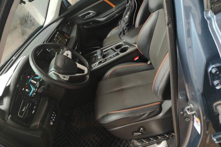 Used CHANGAN OSHAN X7 PLUS 2022 1.5T Blue Whale Edition Automatic Geeker Navigation Model Left Front Seat