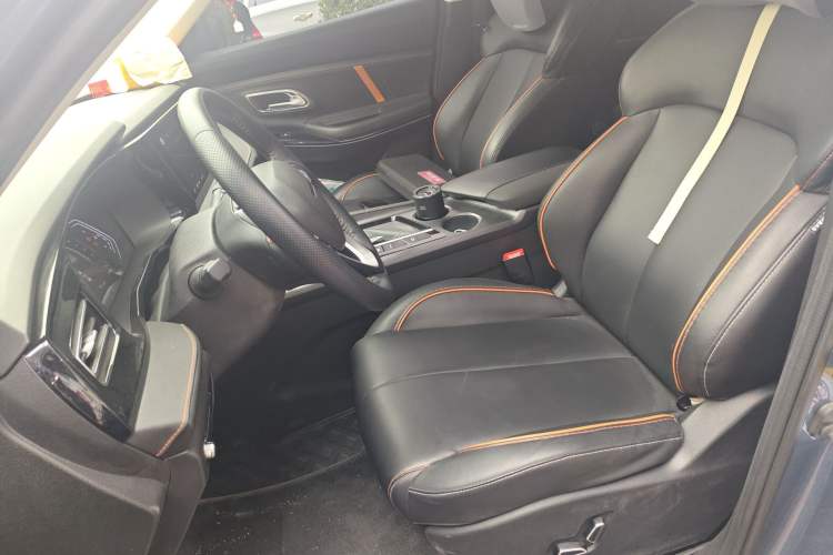 Used CHANGAN OSHAN X7 PLUS 2022 1.5T Blue Whale Edition Automatic Prestige Version Left Front Seat